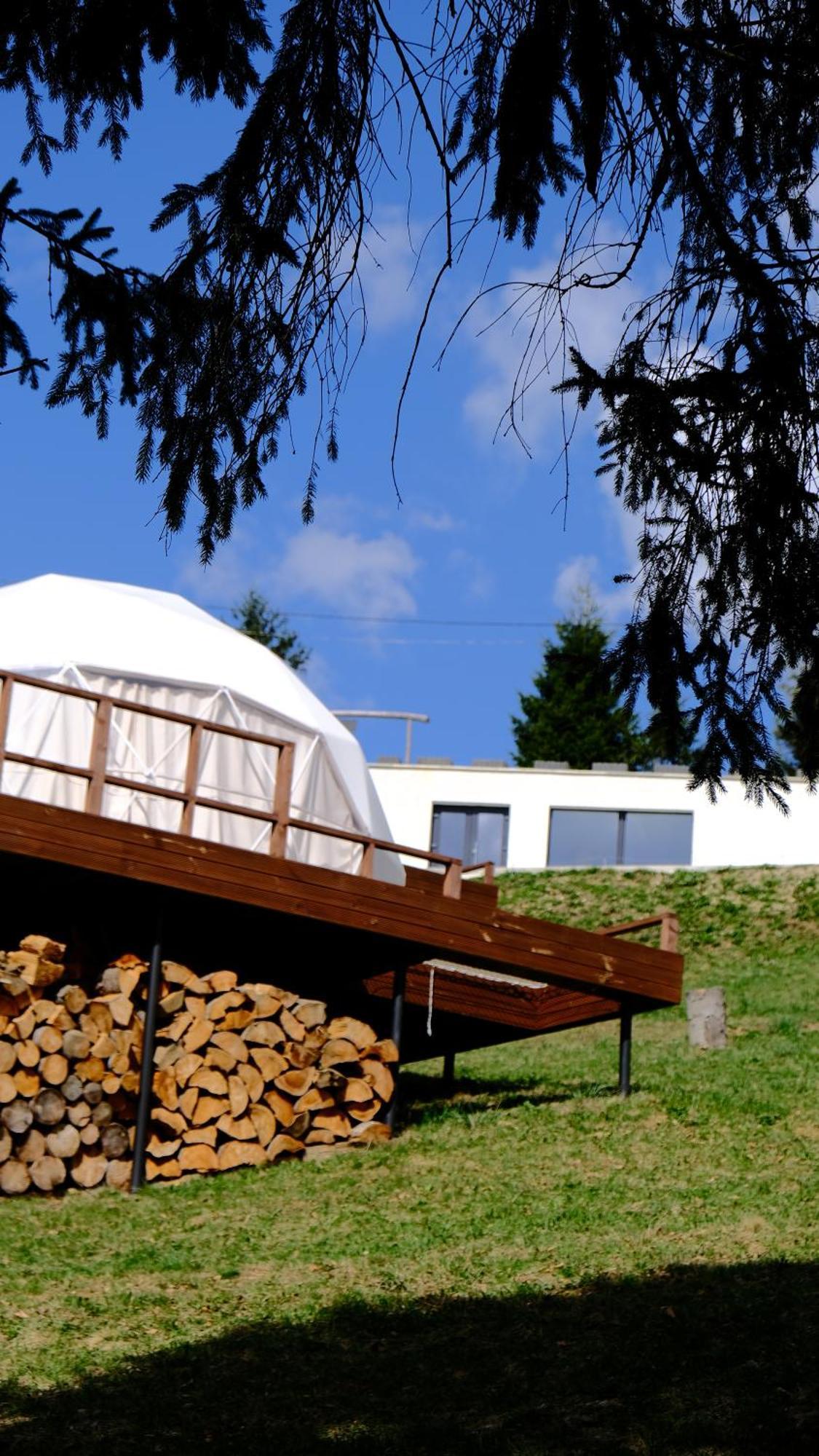 Глемпінг Де Вайб Hotel Vorokhta Exterior photo